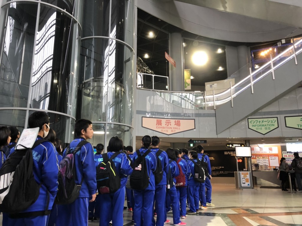 大阪市立科学技術館1